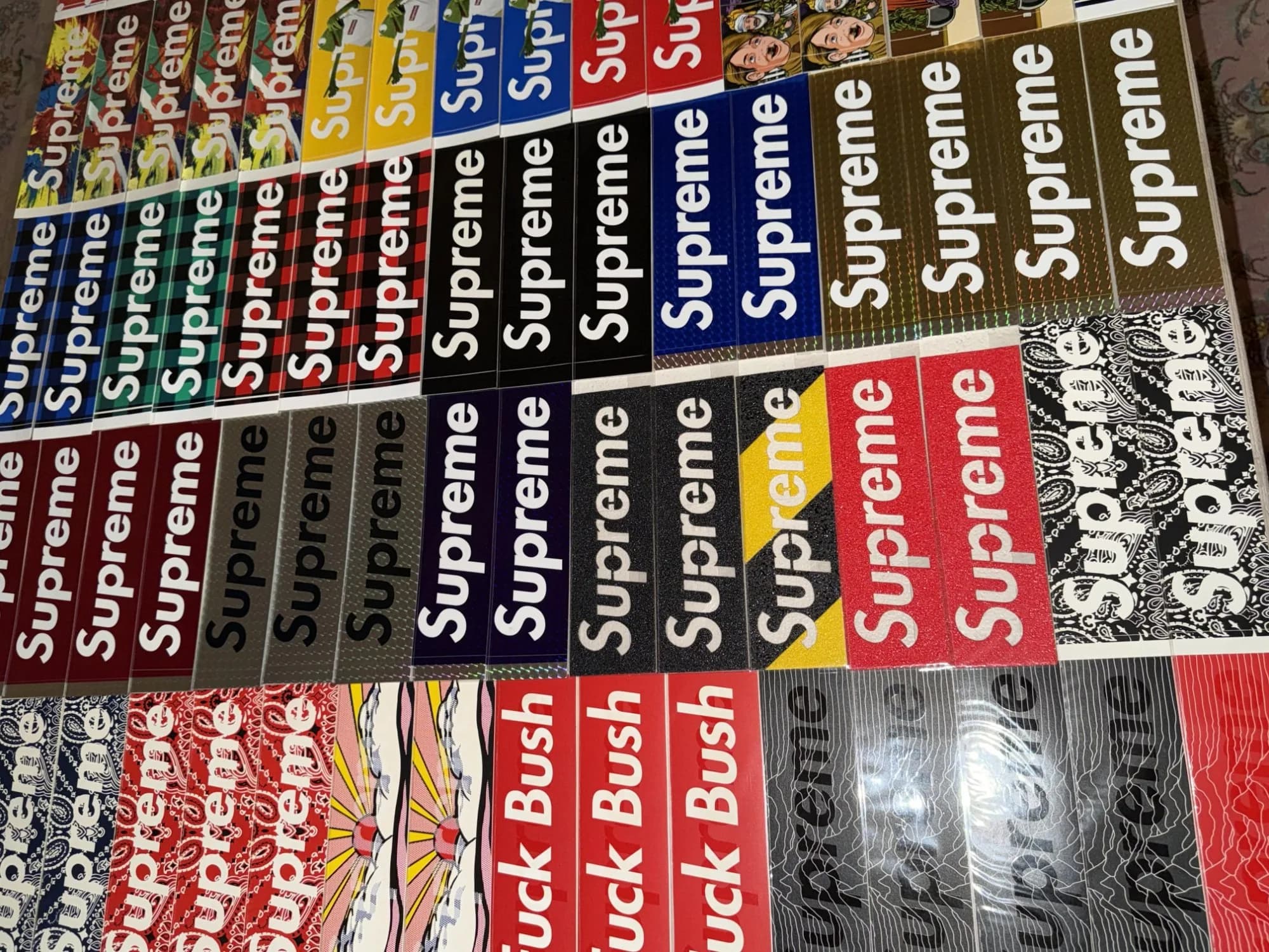 Supreme, Bape y el culto al box logo: por qué algunas piezas suben de precio con los años